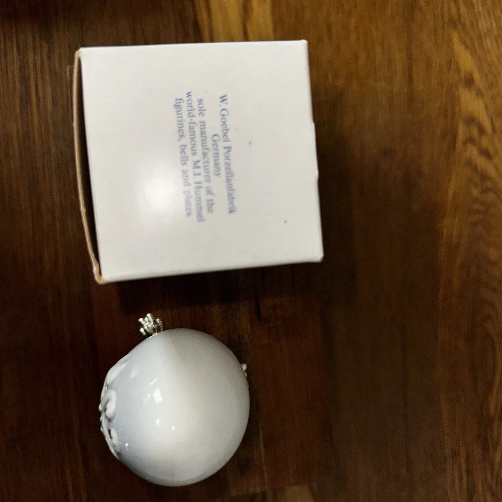 1998 Goebel Porcelain Easter Egg Swans with‎ Stand & Box 21st Edition Annual Egg